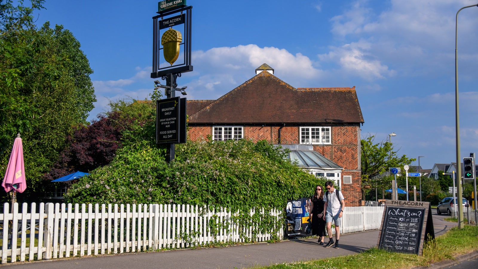 The Acorn pub and restaurant building with outdoor patio seating on Oxford Road in Bicester